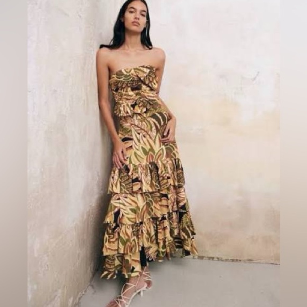 TWO PIECES! Skirt and top ruffled set